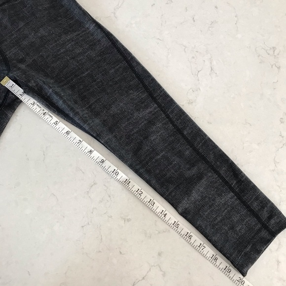 Under Armour Heat Gear Leggings Compression Cropped Capri Tights Small Grey - Picture 7 of 9